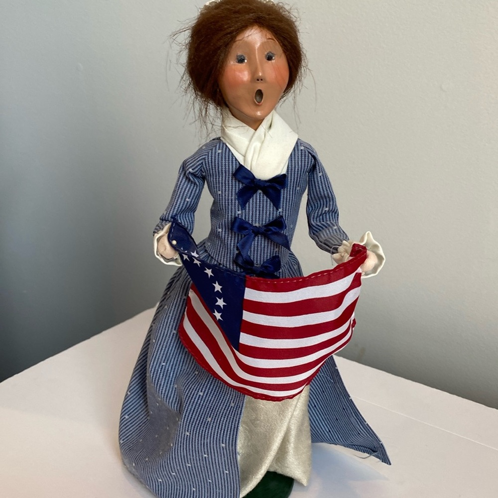 Byers' Choice Colonial Woman Holding American Flag - 2002